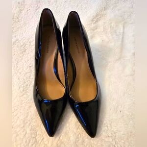 14th & Union Black Leather Pumps